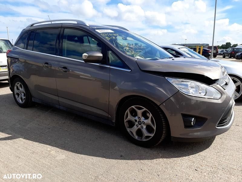 Dezmembrez Ford Grand C Max 1.6tdci 2.0tdci an 2013