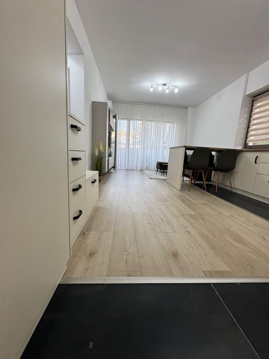 Vind apartament 2camere et.1 bloc nou complex rezidențial Win +parcare privata