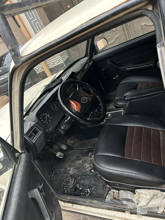 Жигули Ваз 2104 Бартерга вариантлар Ford грузовой , Волга