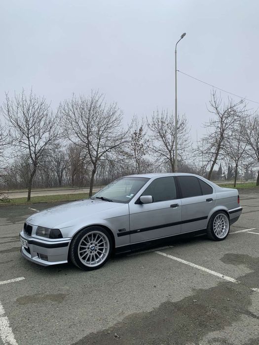 BMW e36 перфектна!!!