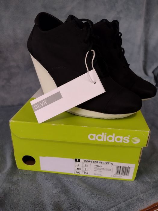 Adidas slvr Wedges. Адидас.