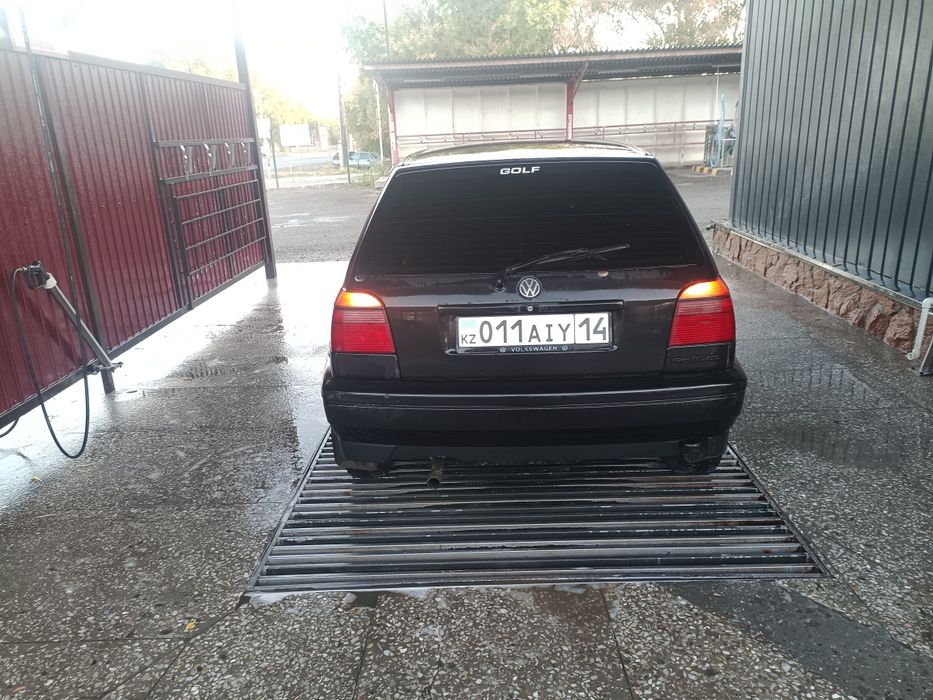 Продам гольф 3, 1.6 объем