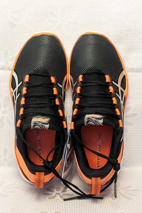 Дамски маратонки Asics номер 36