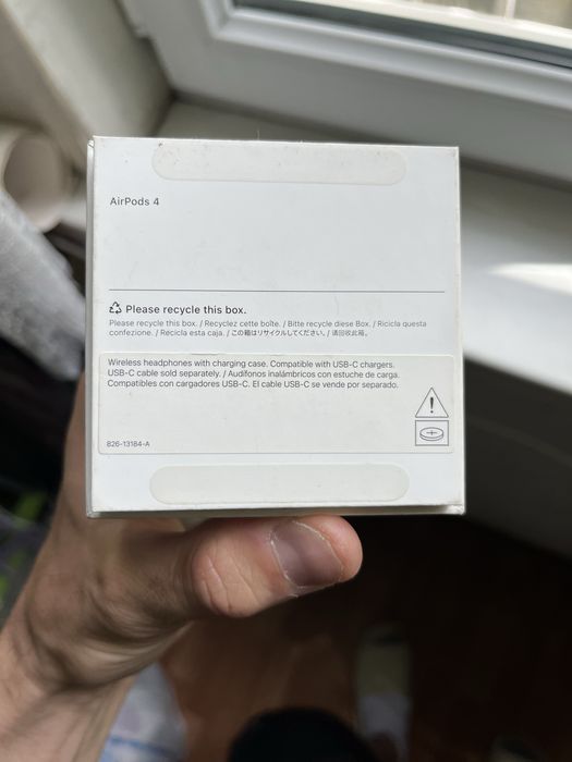 Apple Air pods 4
