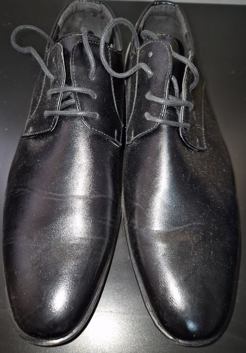 Pantofi eleganti pt barbati nr 42!