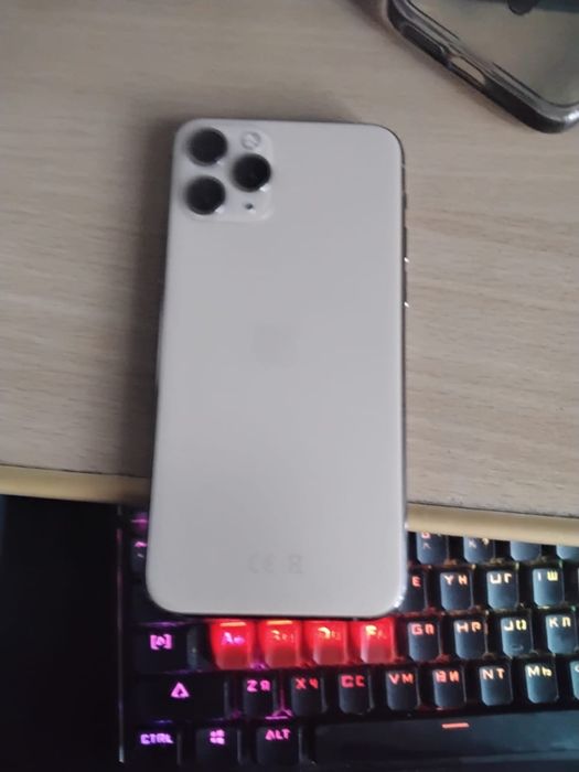 Продам iphone 11 pro