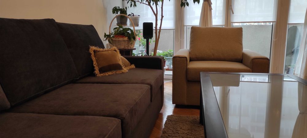 Изчистена и стилна холна мека мебел