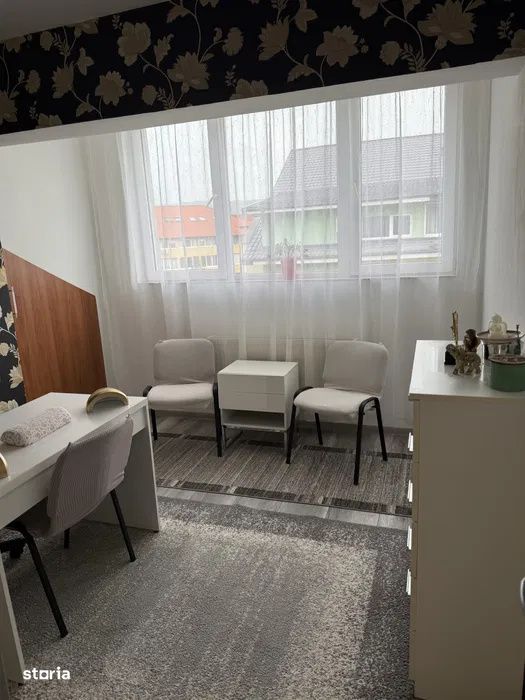 Apartament de vanzare 3 camere 50 mp 2 balcoane zona Floresti Florilo — fotografia 3