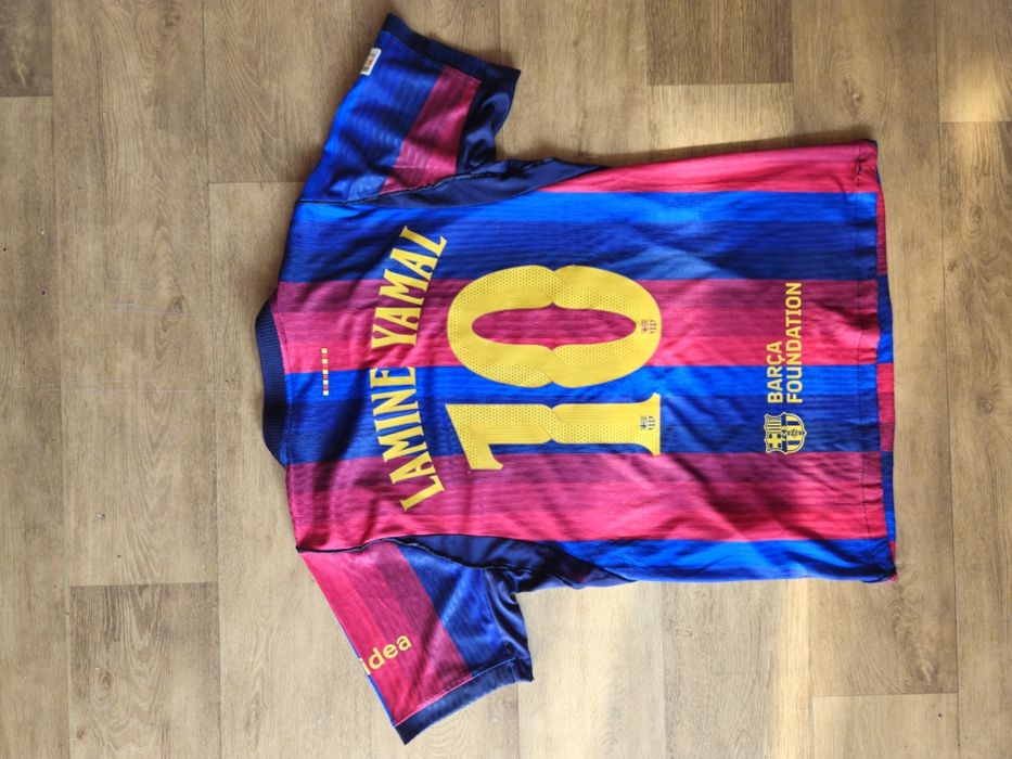 Barcelona ,lamine yamal 10