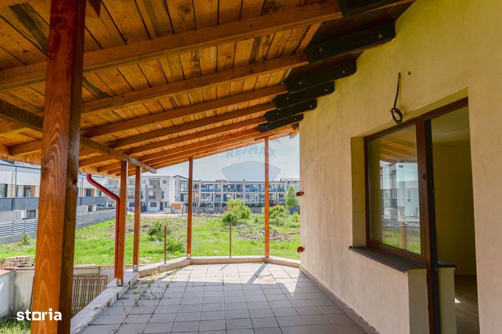 De vanzare casa + hala, teren 580mp, ideala business/service auto