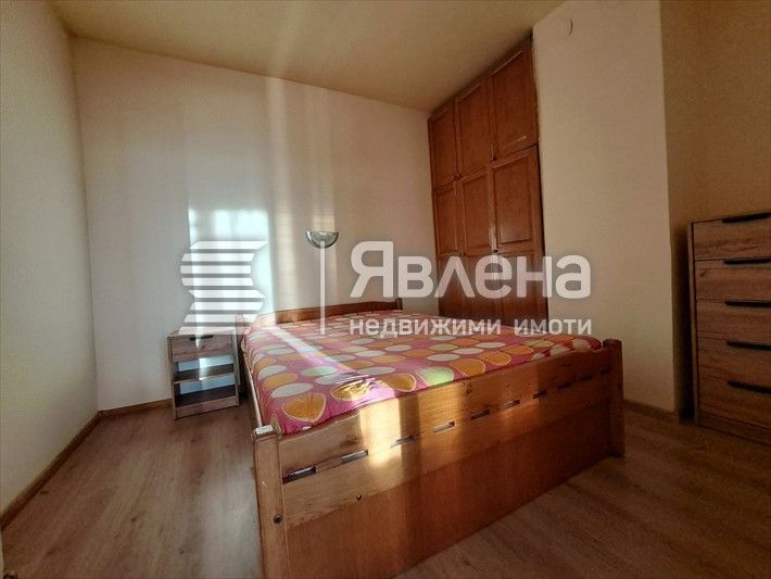 Дава се под наем Двустаен апартамент в Варна, Цветен квартал - 65 кв.м за 435 € - Снимка #4