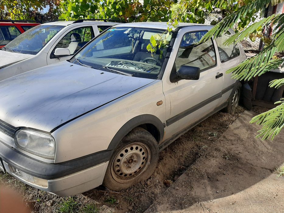 Dezmembrez piese VW golf 3, Renault megane,Hyundai Santa fe 4x4 2000 c