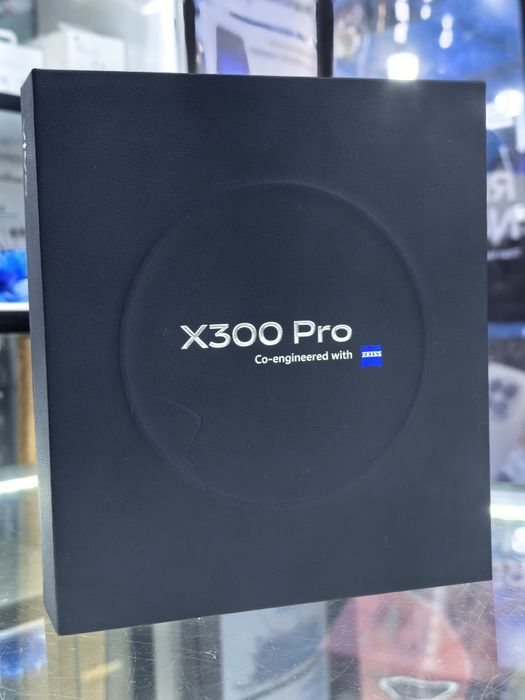 Фотофлагман Vivo X300 Pro 16/512 официалка