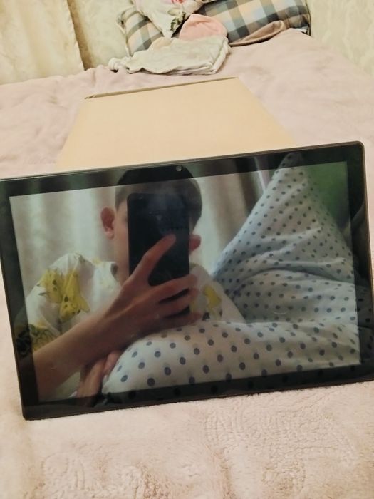 Обменяю планшет е30