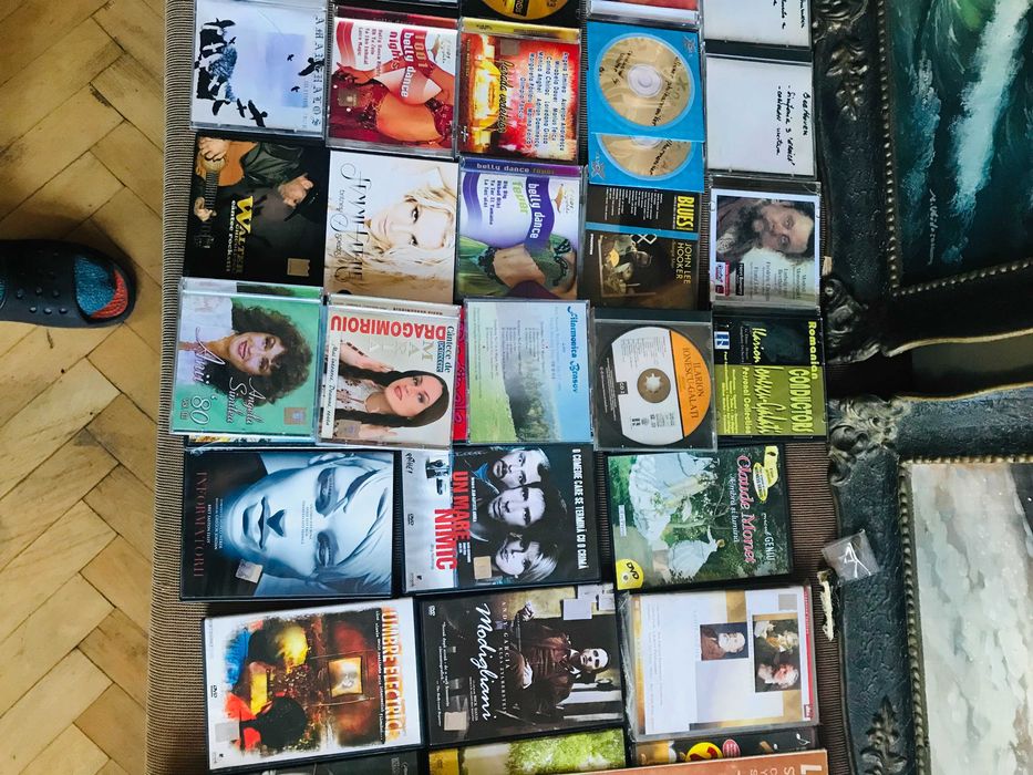 Muzicä cd/-uri,dvd-uri,casete,Brasov Brasov • OLX.ro