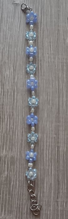 Ръчно изработени гривни от мъниста