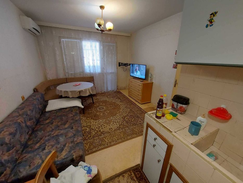 Продава се Четиристаен апартамент в Търговище, Запад 2 - 96 кв.м за 850 €/кв.м - Снимка #3
