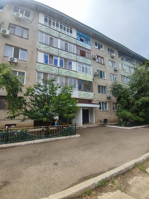 Продам 1ком центр Революция