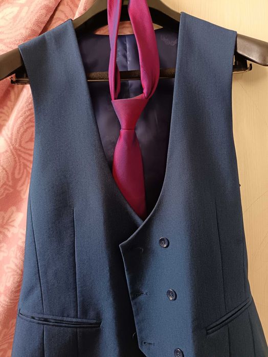 Мужской костюм синий