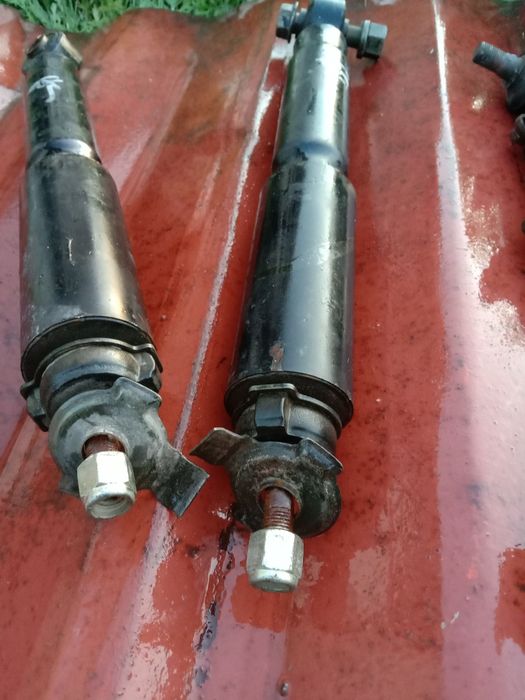 Амортизаторы передние на сюрф 130