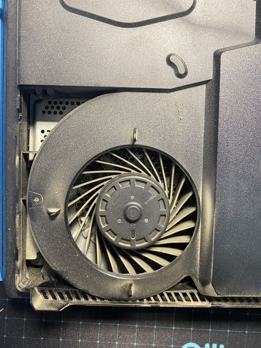 Reparații Laptop/PC/Telefoane/Console