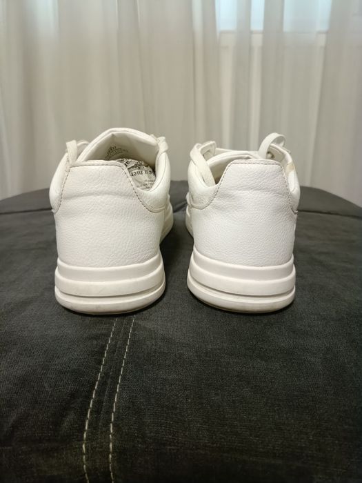 Adidasi tenisi Bee Inspired B33 , marimea 44