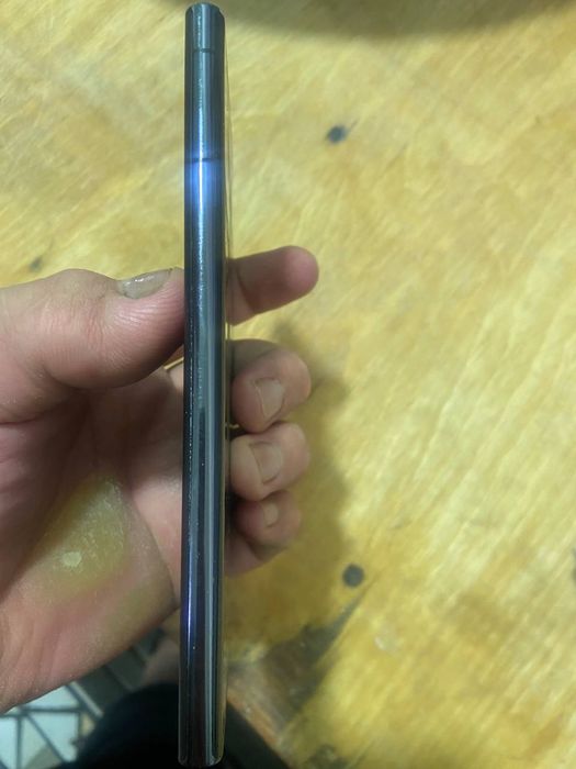 Samsung s22 ultra karski