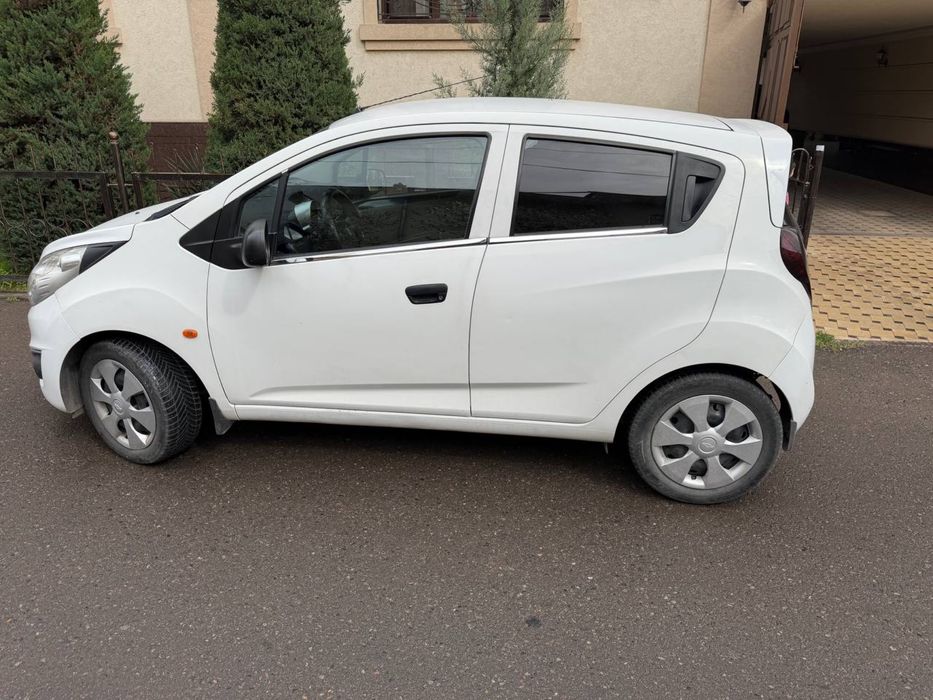 Спарк автомат 2010 года