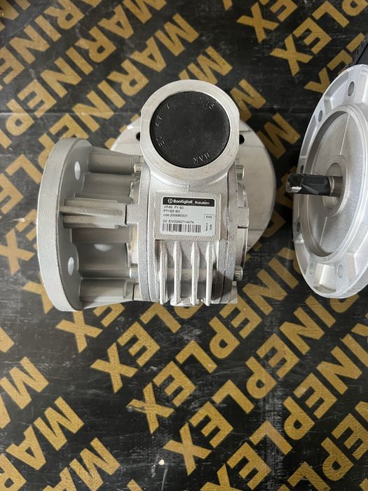 Piese pompa de tencuit motor reductor cuple piulite pistol lance piese