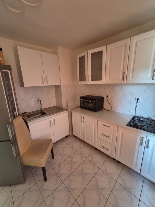 Apartament cu doua camere de inchiriat