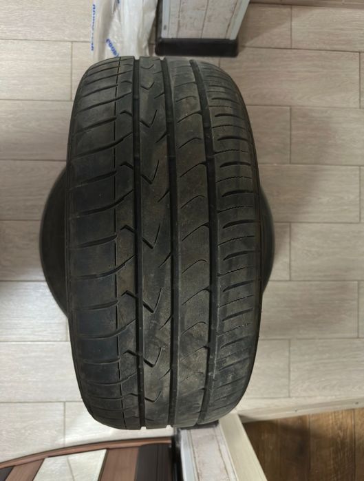 Автошины.В хорошем состояние.