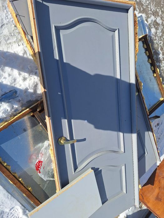 Продам межкомнатные двери