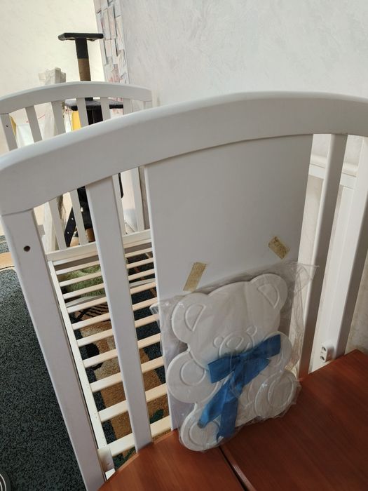 Продам детскую кроватку