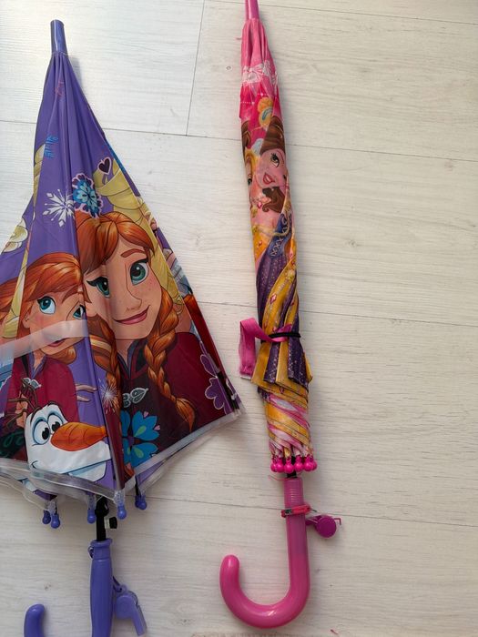 Чадър на Елза и Ана и принцеси със свирка