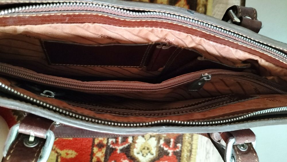 Продается кожаная сумка