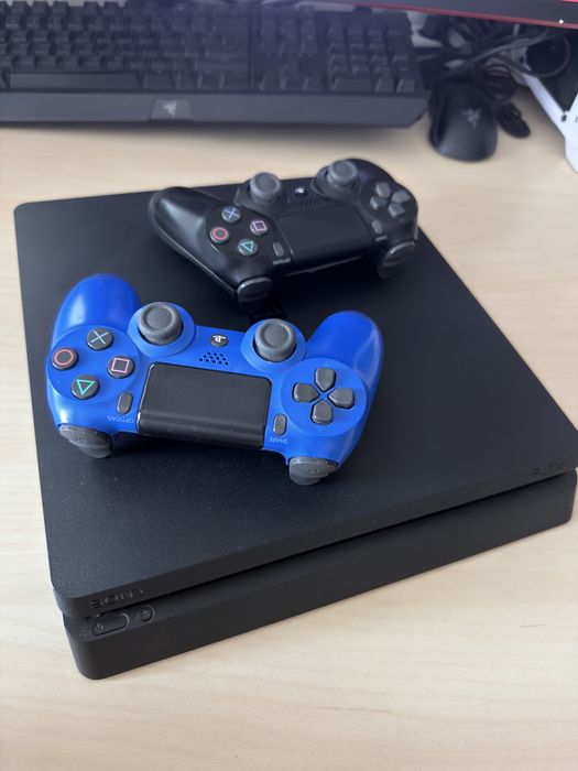 Playstation 4 slim 1TB