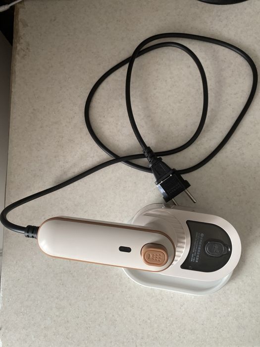 Продам отпариватель YKD-53D бежевый