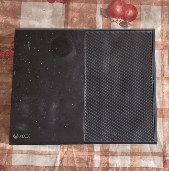 Xbox One 500GB Без контролер