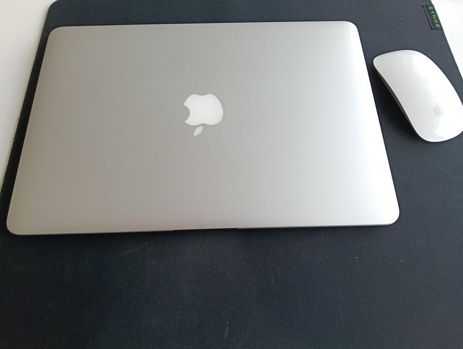 Vand Laptop MacBook Air 2015 8 GB RAM