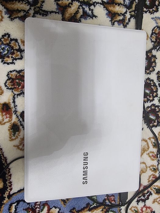 Samsung 4/128 Neutbuk