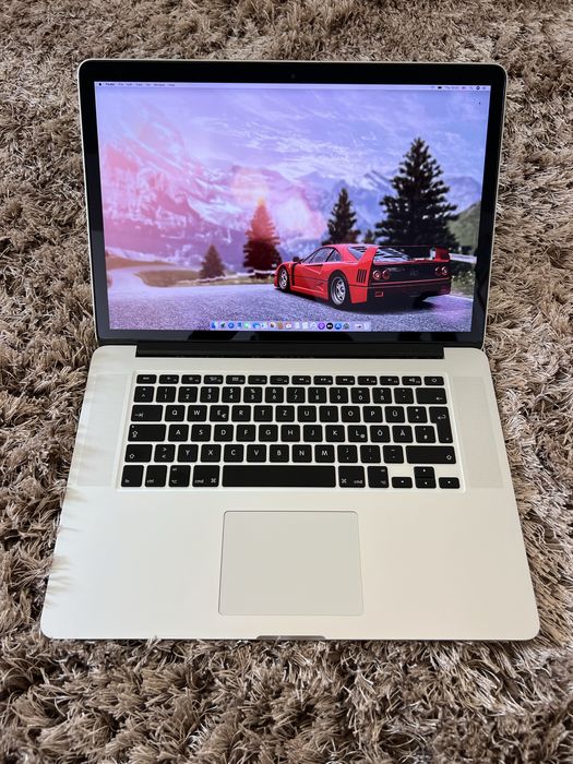 MacBook pro Retina mid 2012, нова батерия, SSD
