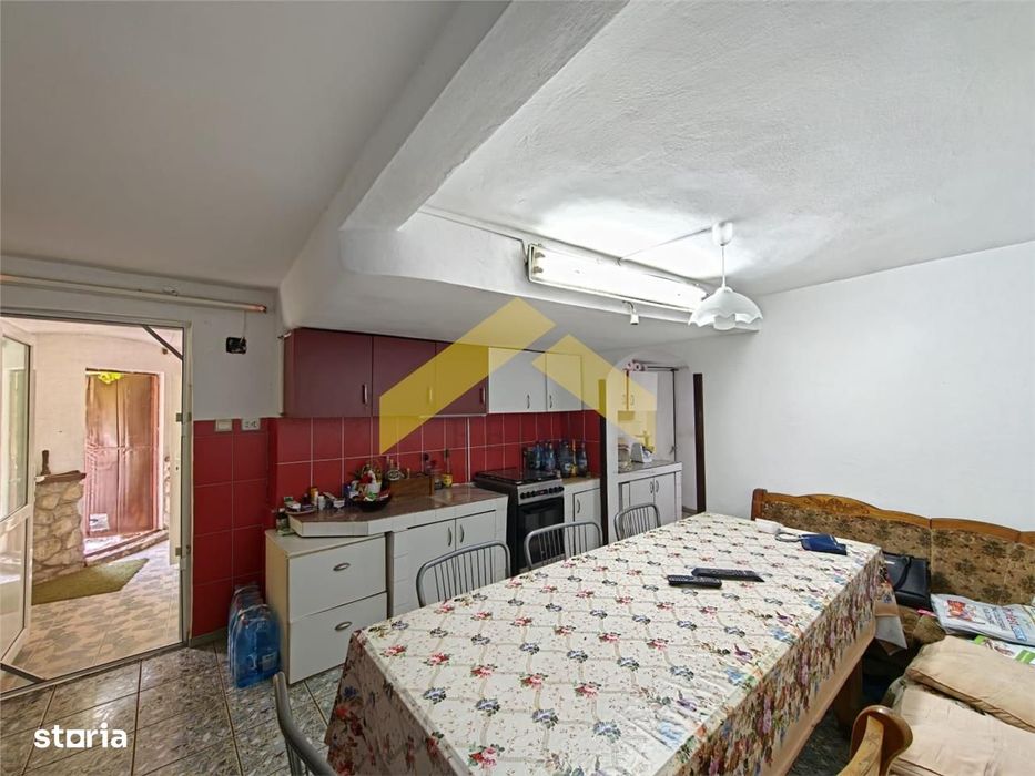 Casa de vanzare in Comuna Savarsin, sat Cuias