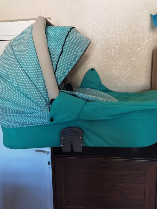 Продавам бебешка количка