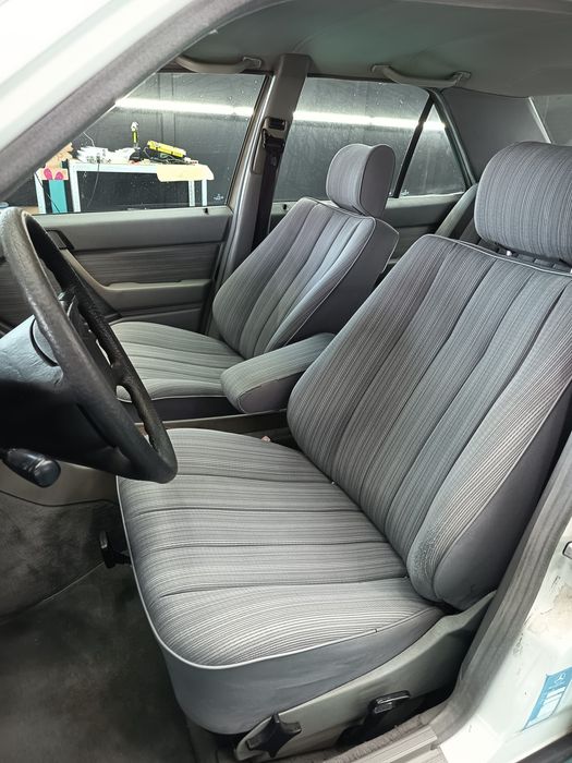 Mercedes w124  2.0 automat 1989 AC