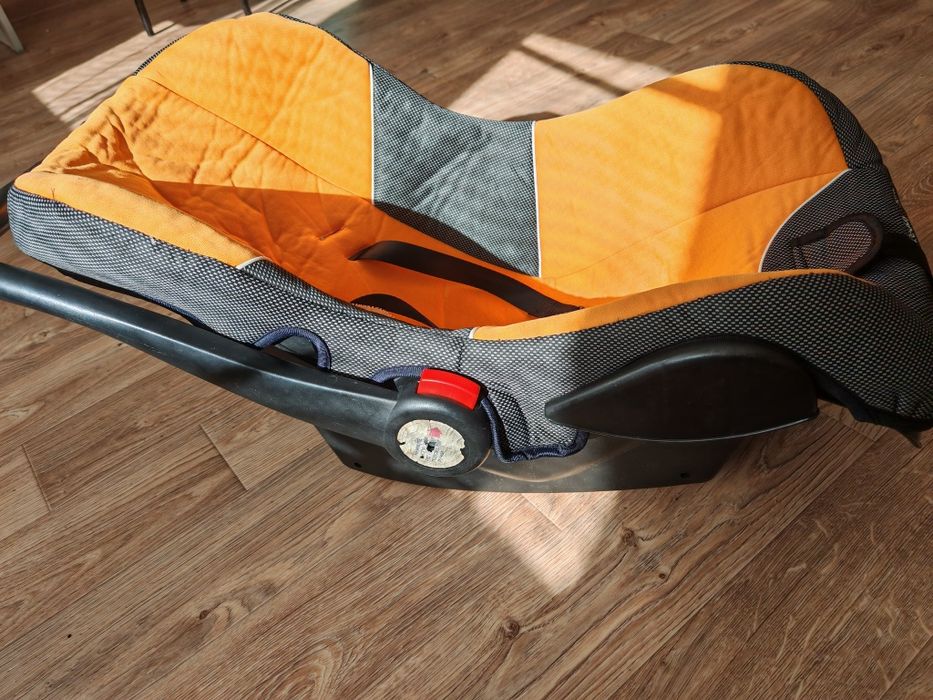 Продам Автокресло