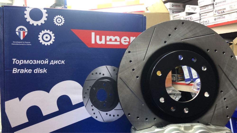 Тормозные диски передние перфорированные на Hyundai Staria