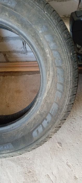 Продам летнию  резину