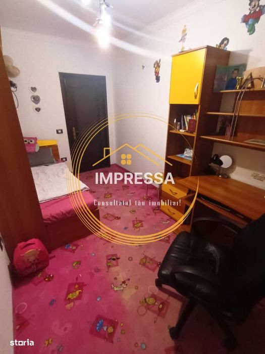 Se vinde apartament 3 camere etaj 3 zona 0 Suceava 122.000euro neg