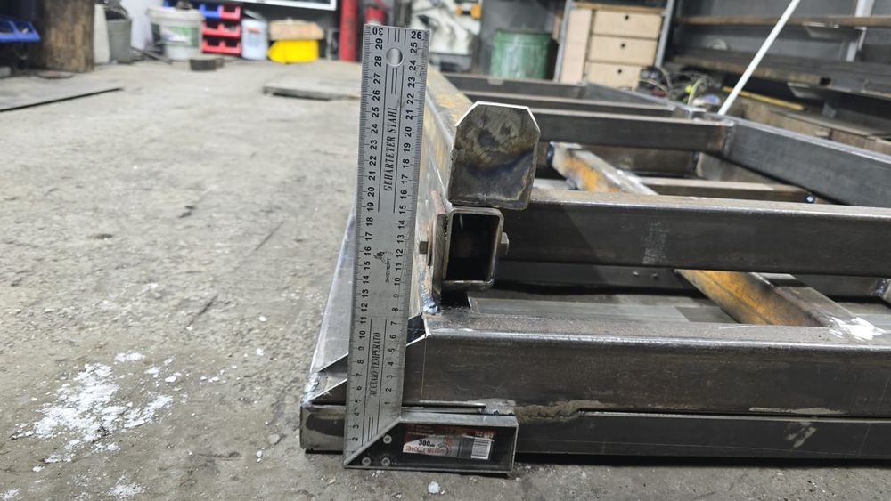 Продам стол для сварочных работы