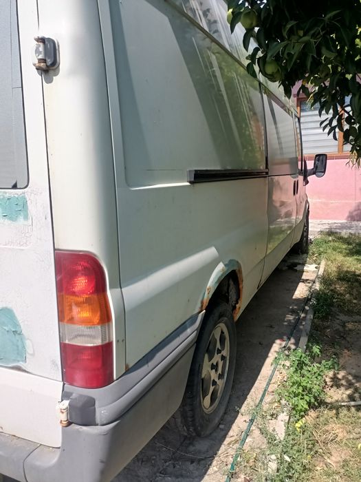 Ford transit 6 locuri defect